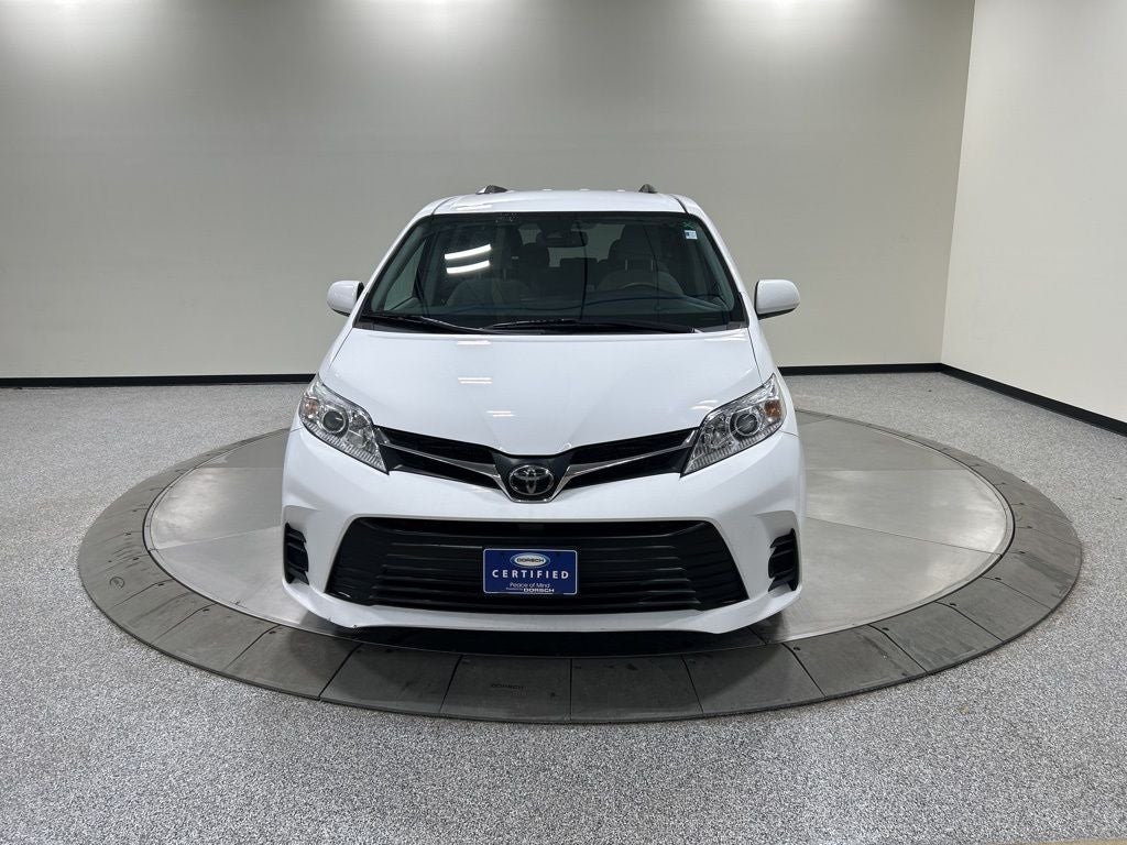 2018 Toyota Sienna LE 7 Passenger