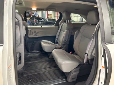 2021 Toyota Sienna XLE 7 Passenger