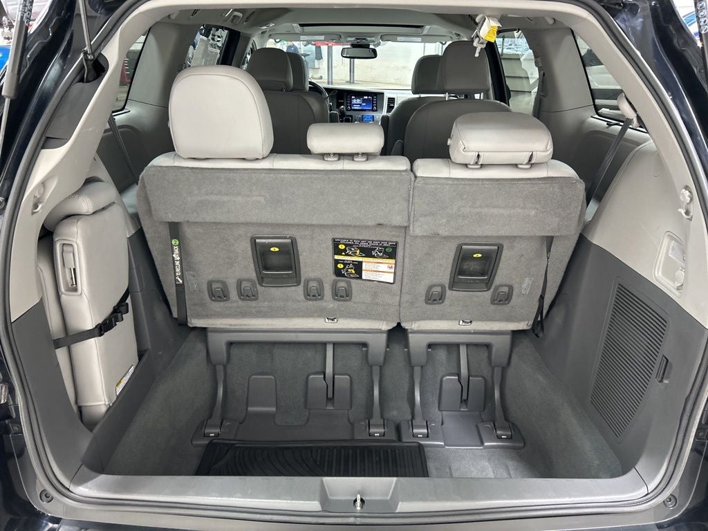 2020 Toyota Sienna XLE