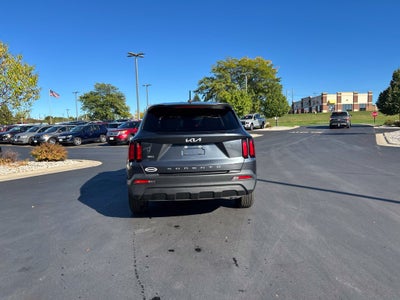 2022 Kia Sorento LX