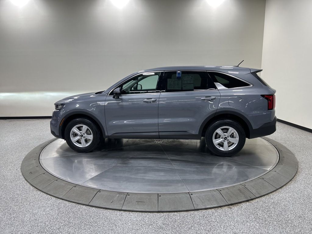2022 Kia Sorento LX