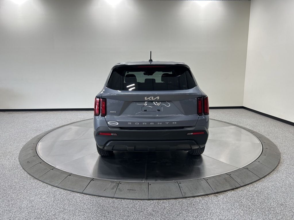 2022 Kia Sorento LX