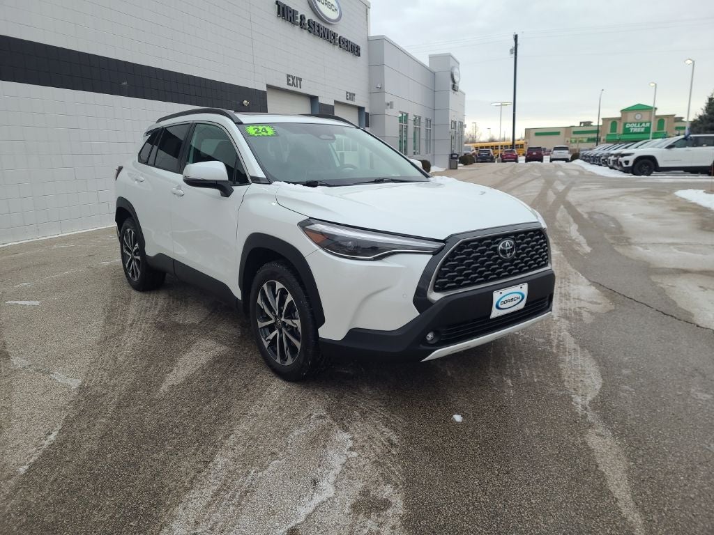 2024 Toyota Corolla Cross XLE