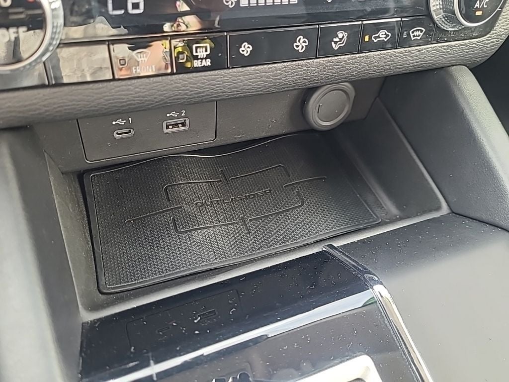 2022 Mitsubishi Outlander ES