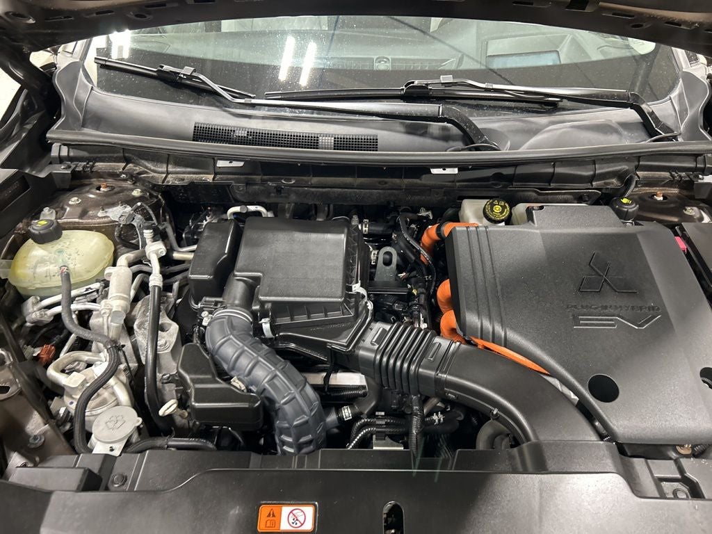 2023 Mitsubishi Outlander PHEV Base