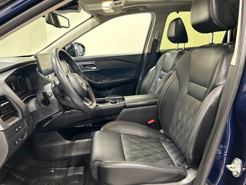 2024 Nissan Rogue Platinum