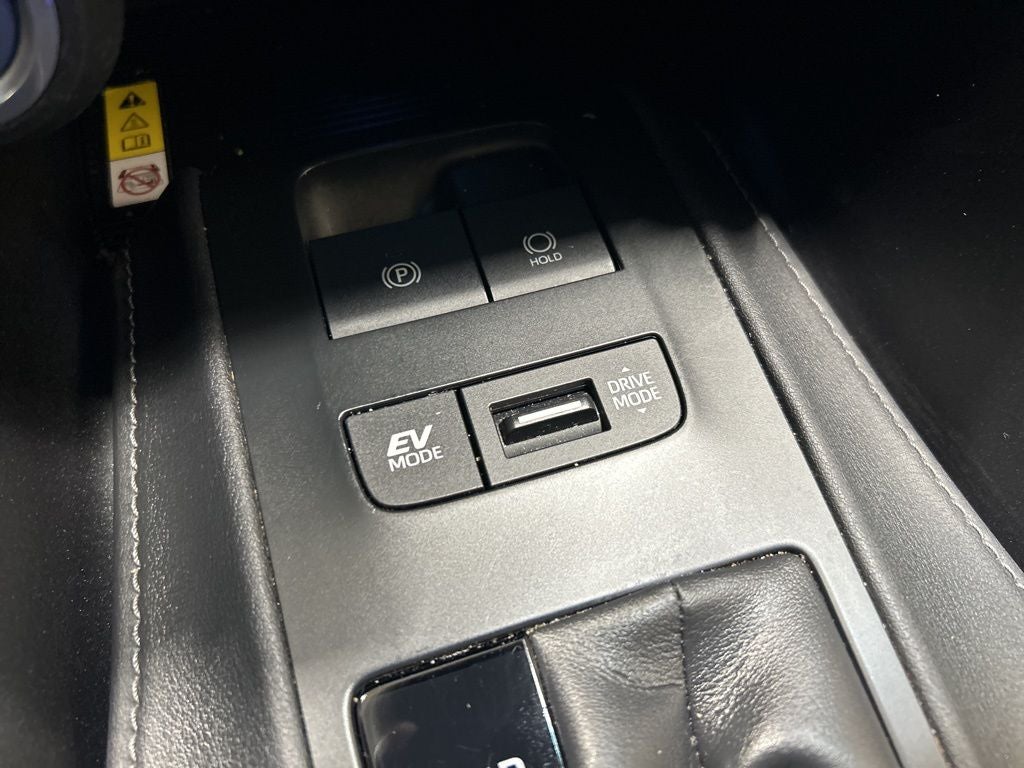 2022 Toyota Venza LE