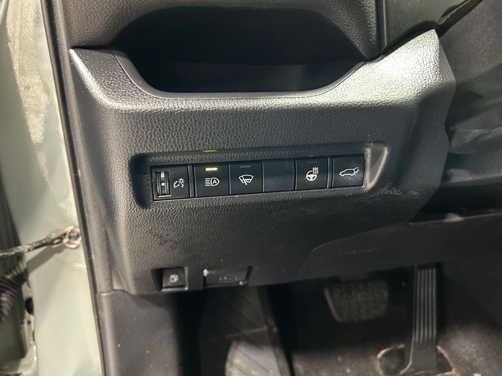 2019 Toyota RAV4 Hybrid XLE