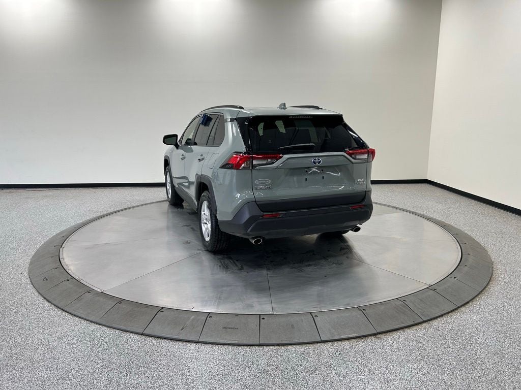 2019 Toyota RAV4 Hybrid XLE