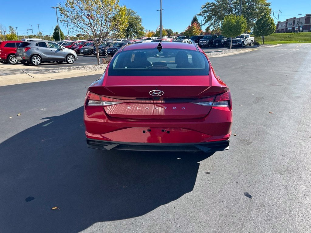 2022 Hyundai Elantra SEL