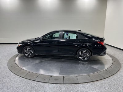 2025 Hyundai Elantra Hybrid Limited