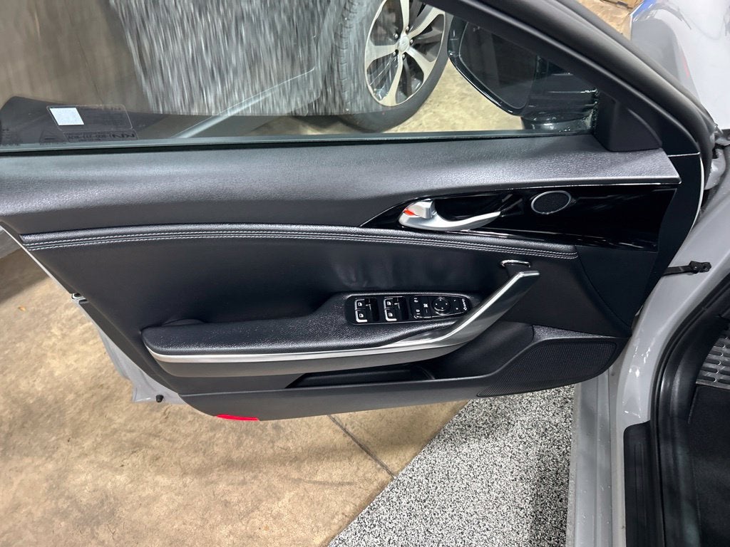 2023 Kia Stinger GT-Line