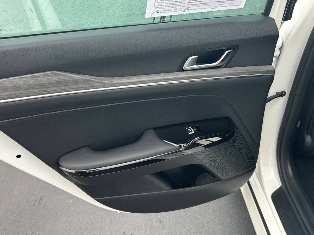 2025 Kia K5 EX