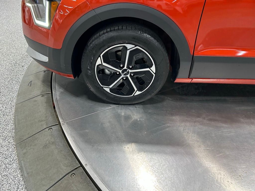 2023 Kia Niro LX