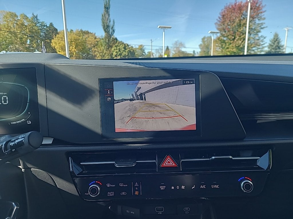 2025 Kia Niro LX