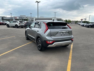 2025 Kia Niro LX