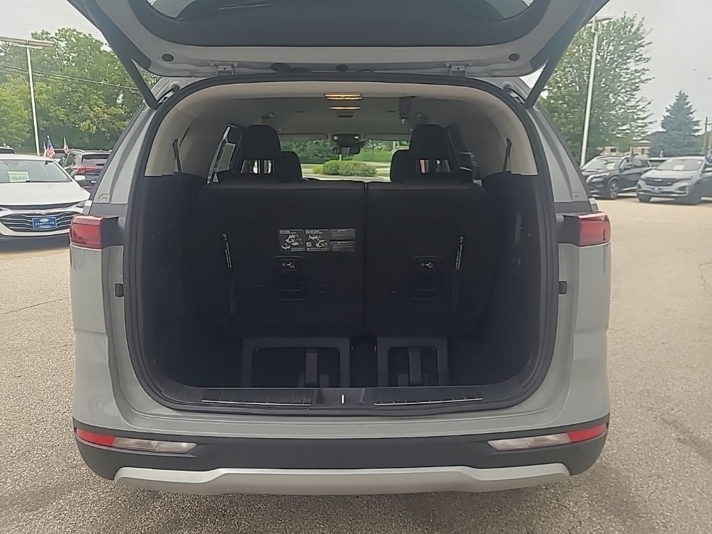 2024 Kia Carnival EX