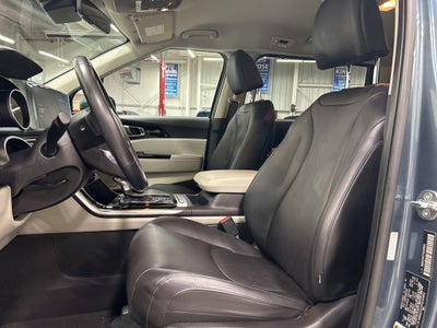 2023 Kia Carnival EX