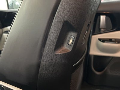 2023 Kia Carnival EX