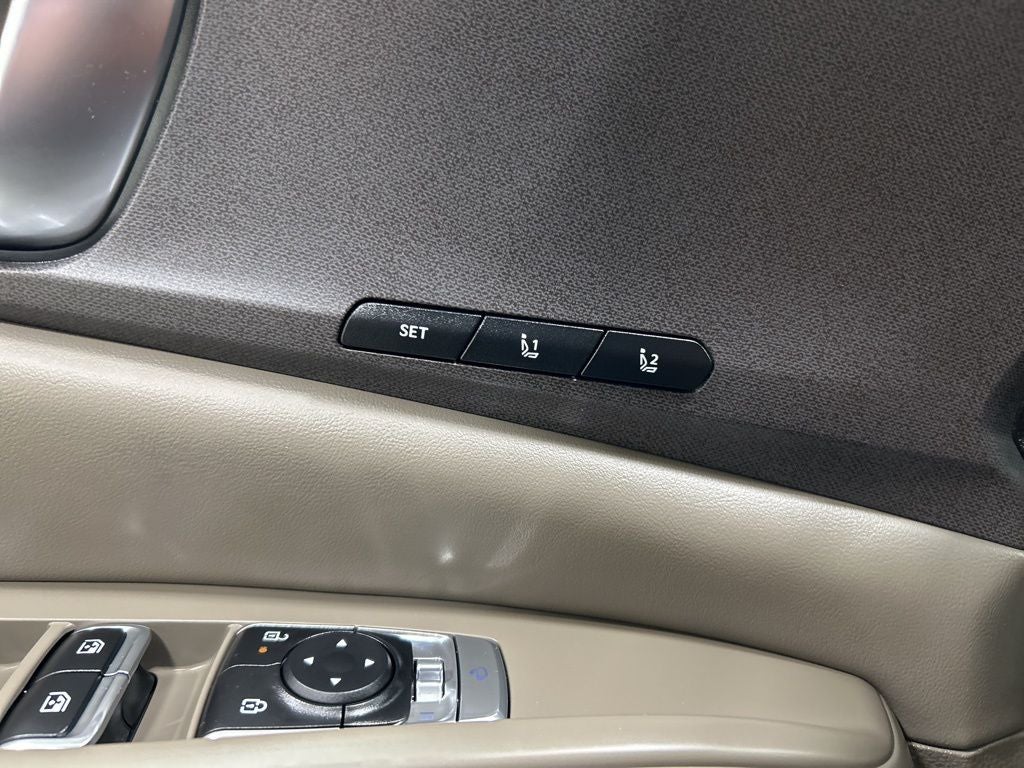 2025 Kia Carnival SX