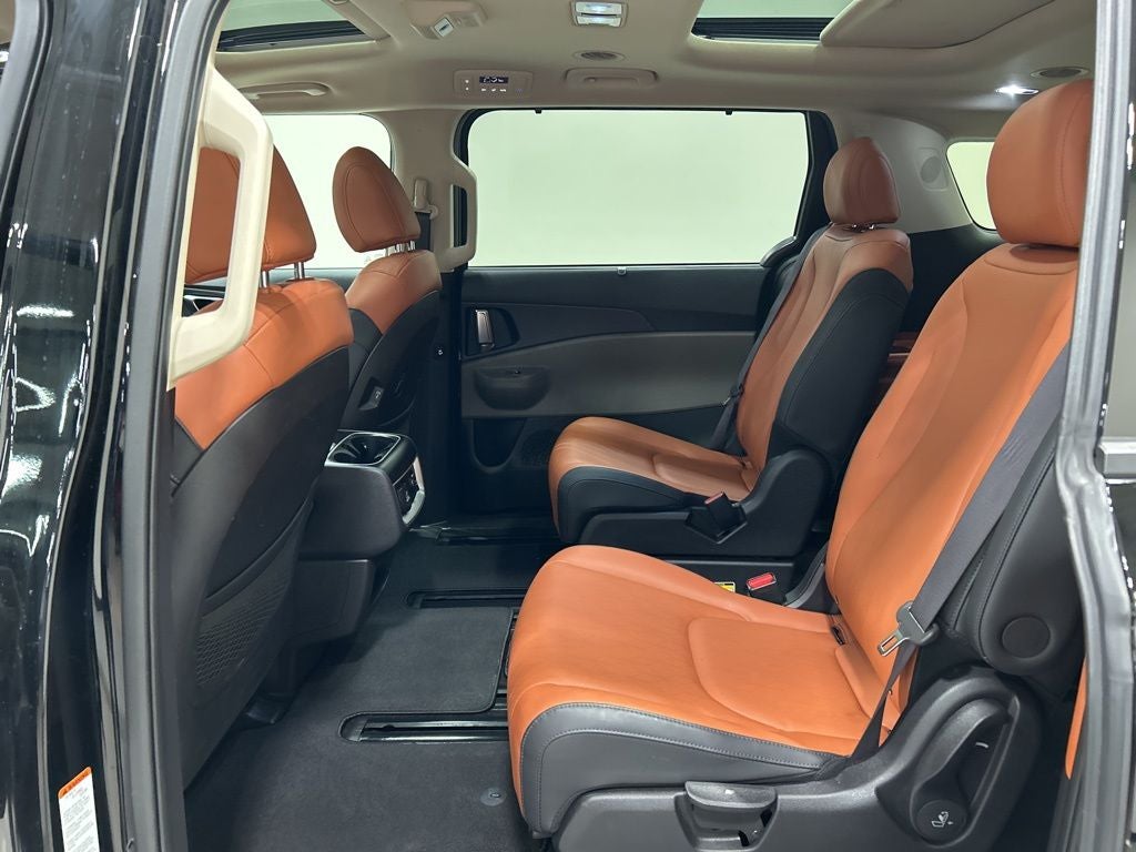 2025 Kia Carnival SX