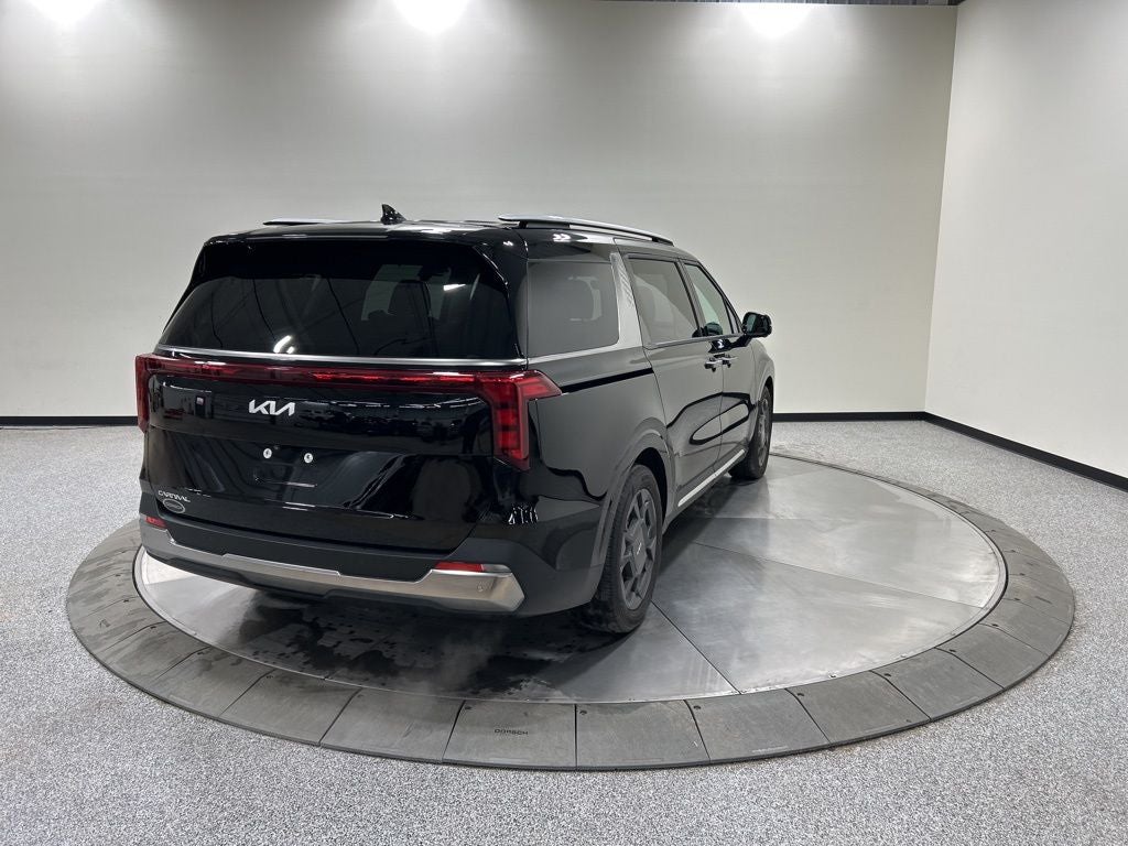 2025 Kia Carnival SX