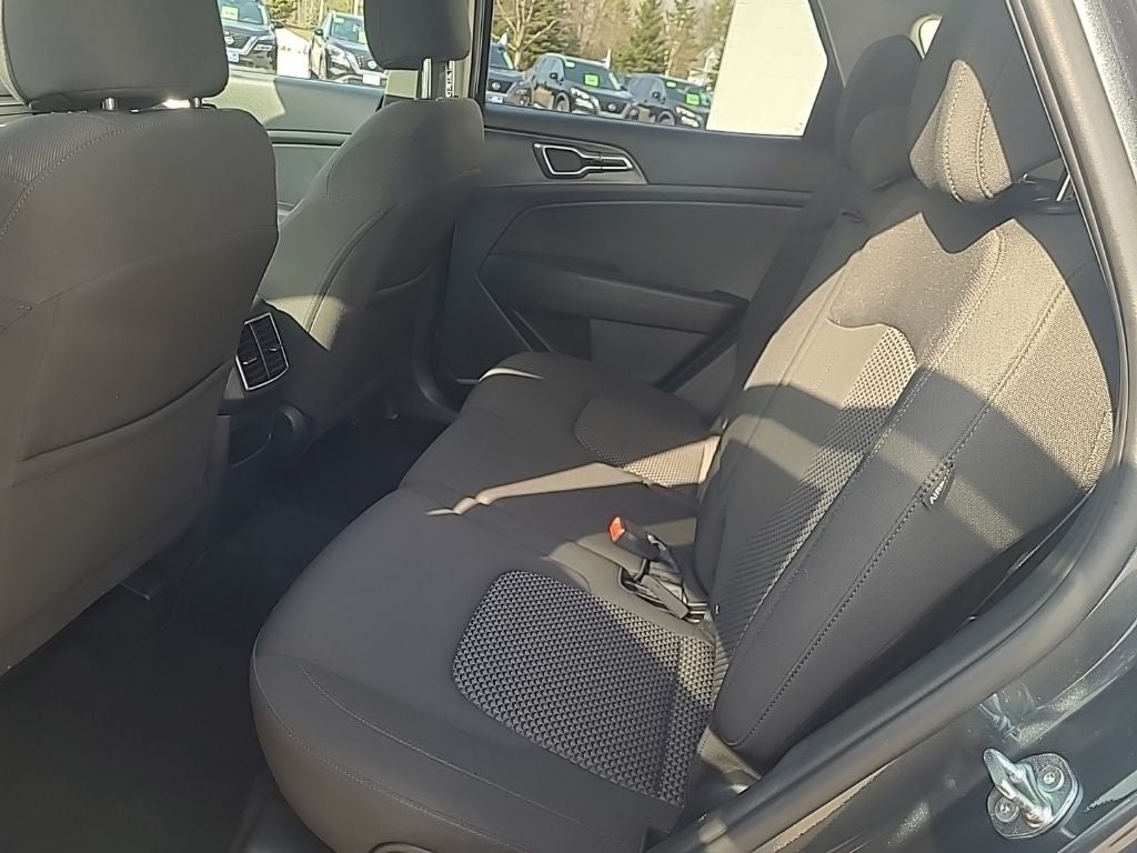 2025 Kia Sportage LX