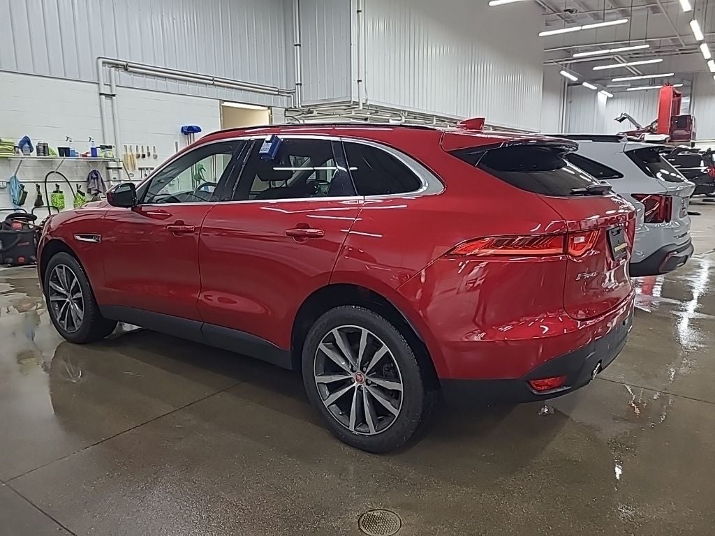 2017 Jaguar F-PACE 35t Prestige