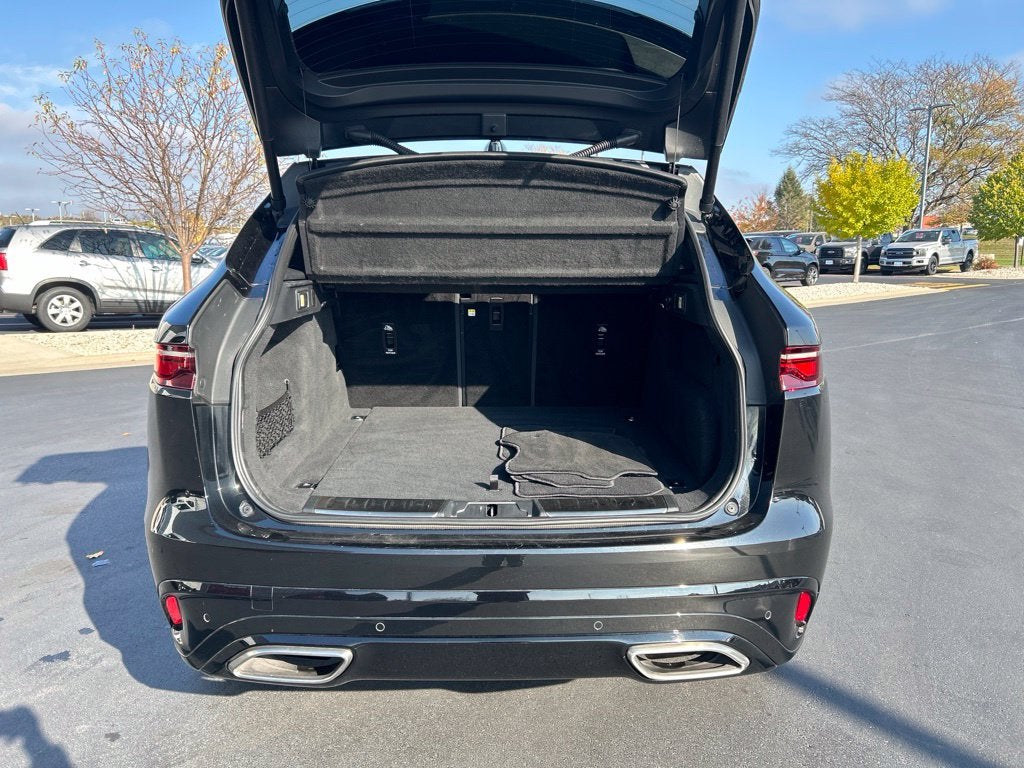 2024 Jaguar F-PACE P400 R-Dynamic S