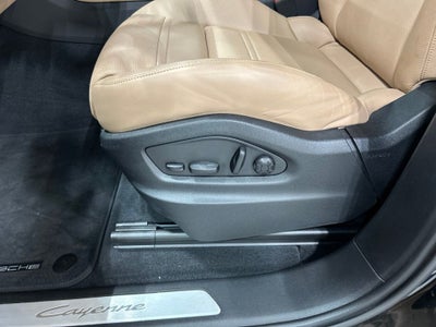 2024 Porsche Cayenne Base