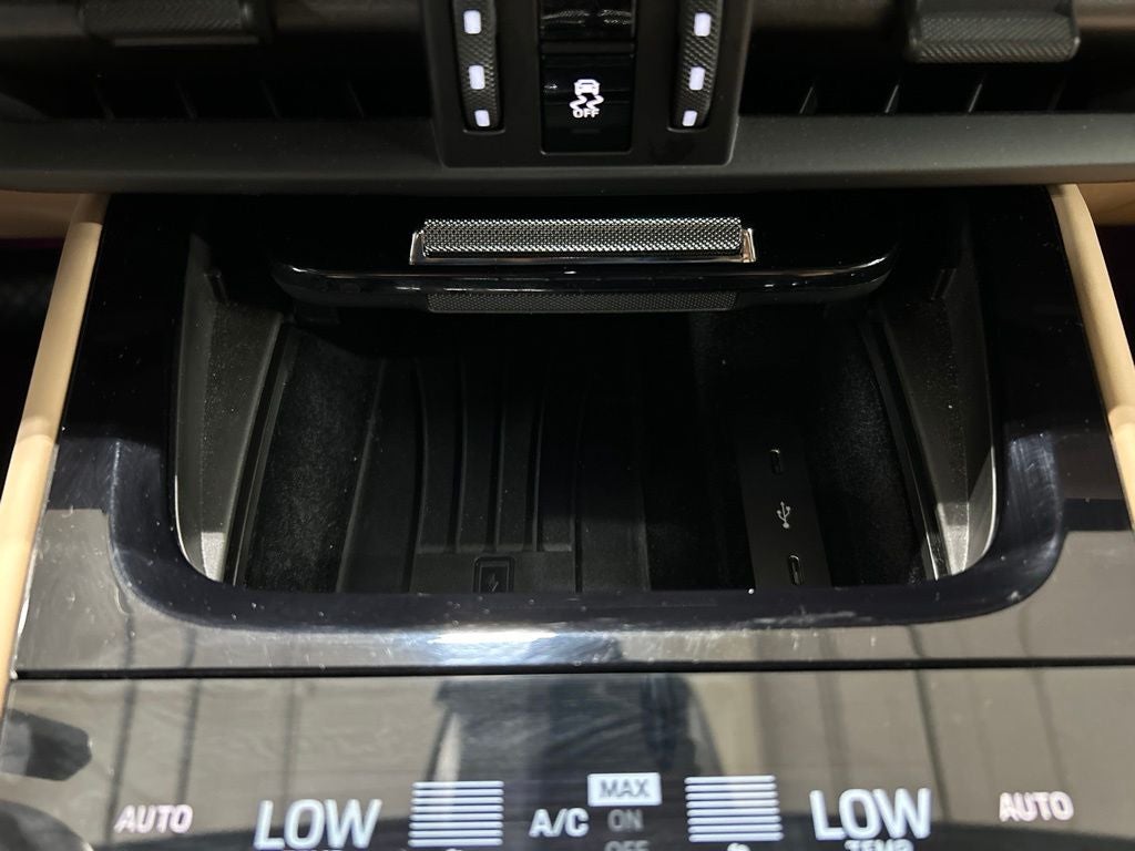 2024 Porsche Cayenne Base