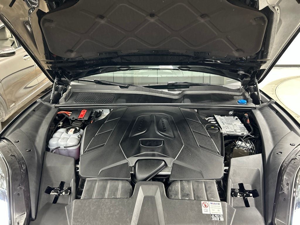 2024 Porsche Cayenne Base