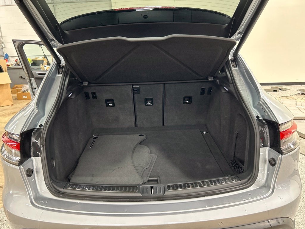 2023 Porsche Macan S