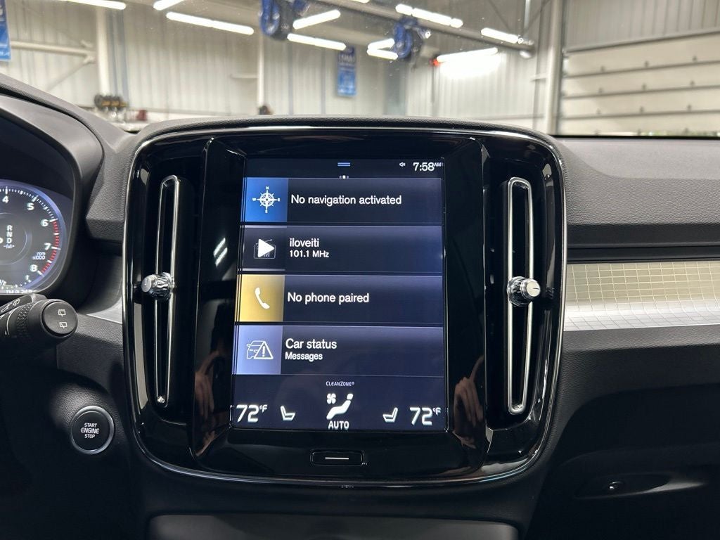 2019 Volvo XC40 Momentum