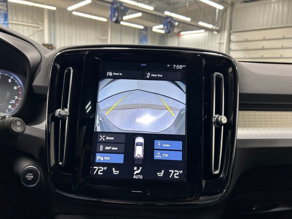 2019 Volvo XC40 Momentum